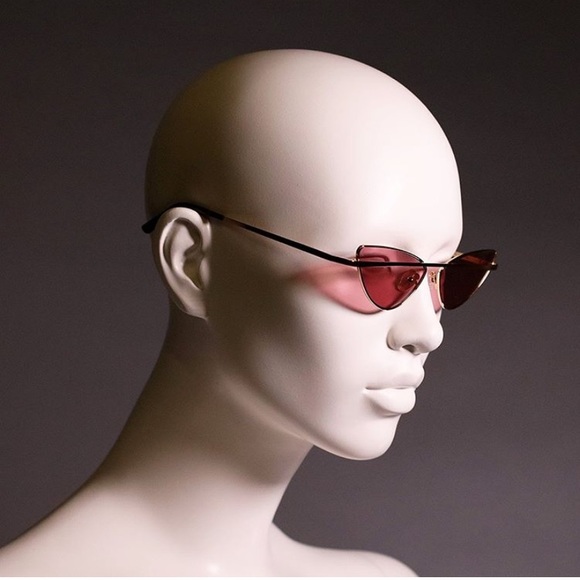 So shady cat eye sunglasses - Picture 3 of 9